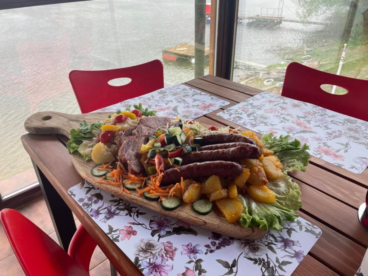 Vila Odmor Na Dunavu Beocin Dış mekan fotoğraf