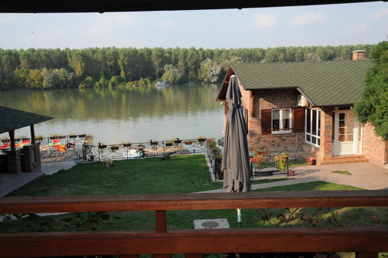 Vila Odmor Na Dunavu Beocin Dış mekan fotoğraf